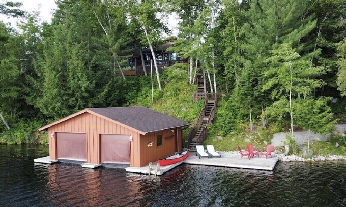 Georgian Bay Cabaña | Private luxury cottage on the lake!