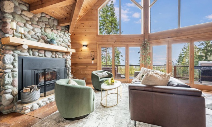 Port Angeles Cabina | Private, ocean view cabin close to ONP; hot tub/game-room