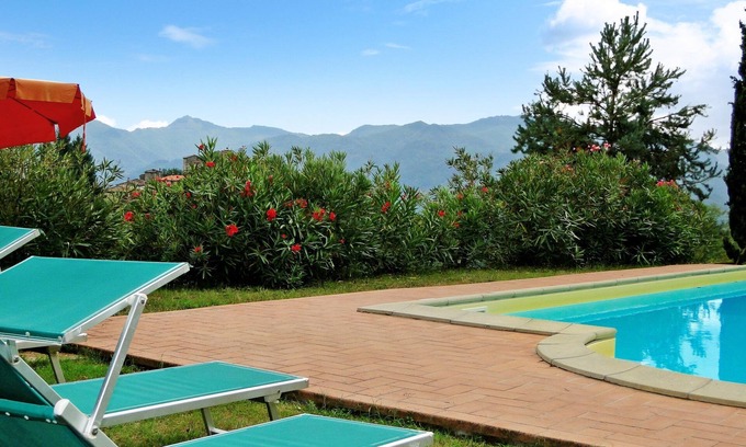 Coreglia Antelminelli Villa | Propiedad muy bien y tranquila ubicación con piscina privada