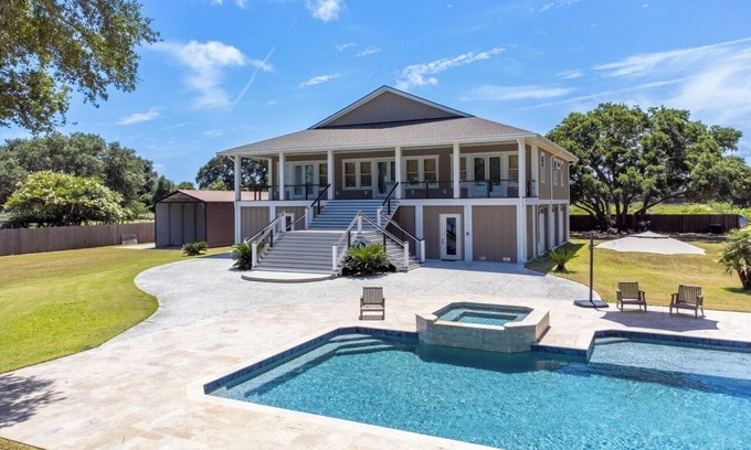 Johns Island Casa | Private River Getaway with 5 Bedrooms and Pool