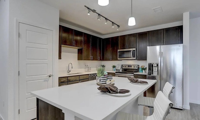 Parker Condominio | Private Room and Bath in Central Parker