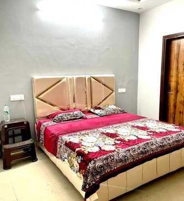 Kharar Casa | Private Room in Peaceful Flat Attached Washroom