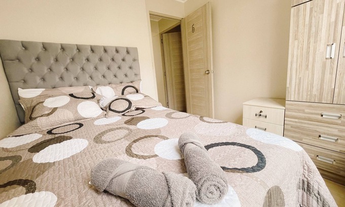 Tejada Alta Apartamento | Habitación privadas en departamento de estreno. A 15 min de la playa.