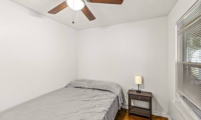 La Marque Casa | Private Room near Texas City#4