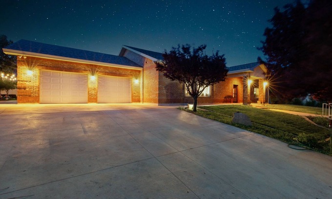 Hildale Casa | Private, soothing 5-bedroom home with AC in charming Hildale