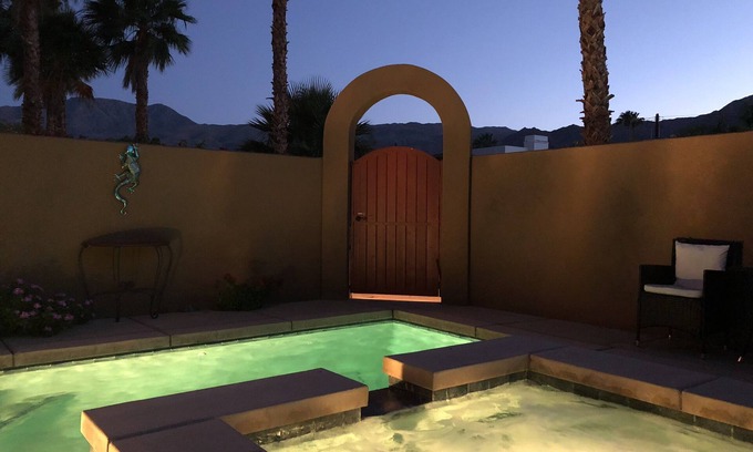 La Quinta Cove Casa | Casa al sudoeste en una calle tranquila con vistas a la montaña y piscina en el patio