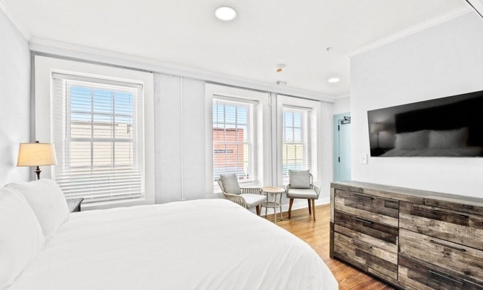 Conway Apartamento | Private Studio Getaway in the Heart of Downtown!