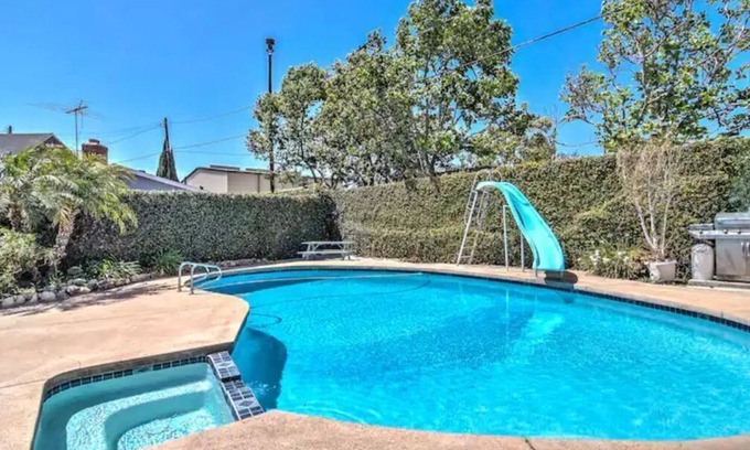 Southwest Anaheim Apartamento | Private studio with pool, kid-friendly