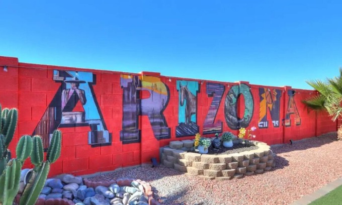 Maricopa Casa | Private Swim Up Oasis, Hot Tub, Game Room, 100” TV