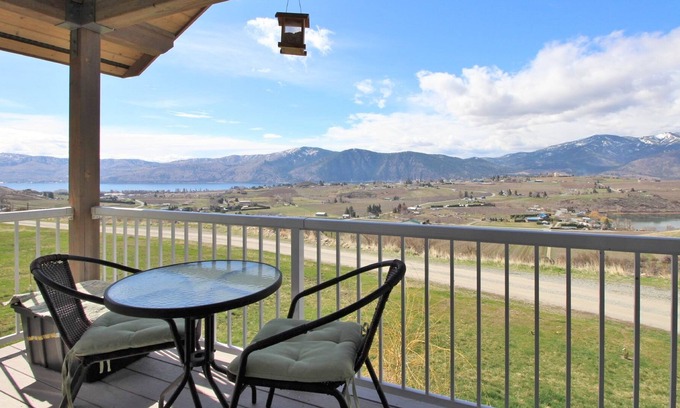 Manson Casa | Privado, loft en el último piso con vistas al valle y dos lagos - ¡perros bien!