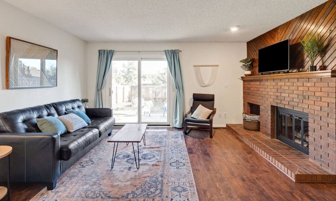 Fort Collins Casa | Private Townhome with Fenced Yard- Pet friendly