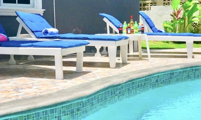 Tryall Villa | Villa privada! 3BD / 3BA! Piscina. Playa privada al otro lado de la calle !!