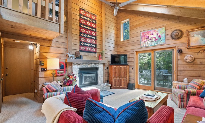 Ellison Bay Casa | Private Wooded lot near Wagon Trail in Ellison Bay