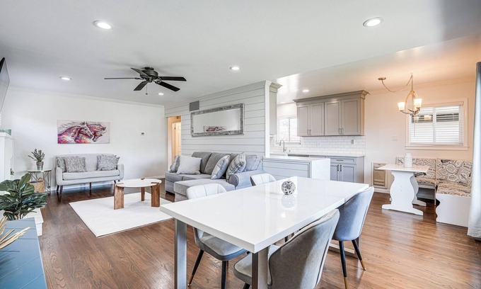 Hayward Casa | Private Zen Garden + Fireplace: Chic Hayward Oasis