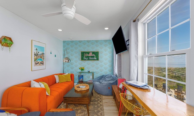 Green Creek Apartamento | Progressive Retreat #2 -Diverse, Inclusive, Eco Friendly Waterfront Unit