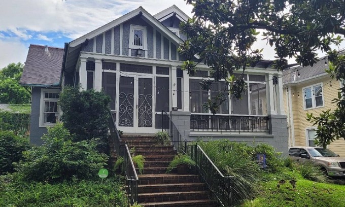 Marlyville - Fontainebleau Casa | PROMO 5% WEEKLY /10% MONTHLY DISCOUNT Spacious 1 BR near Universities