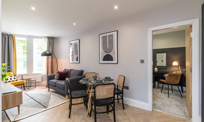 Heaton Apartamento | Properties Unique | Chelmsford Loft 4