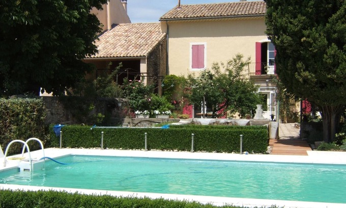 Sainte-Cecile-les-Vignes Casa | Provenza-Encantadora casa con jardín y piscina hasta 10 personas