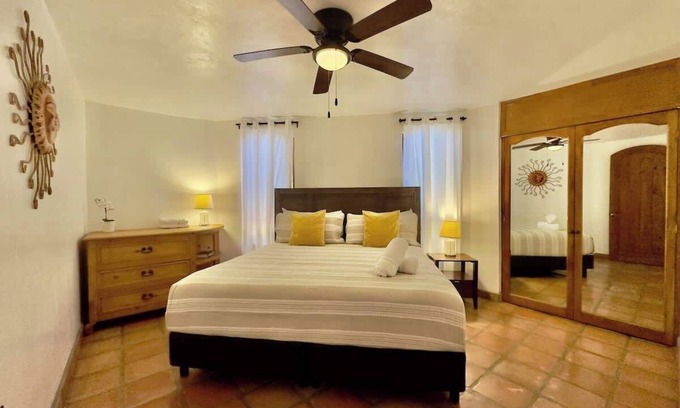 Playas de Rosarito Apartamento | Puerto Nuevo Surf Casita del Arte 1BR with pool
