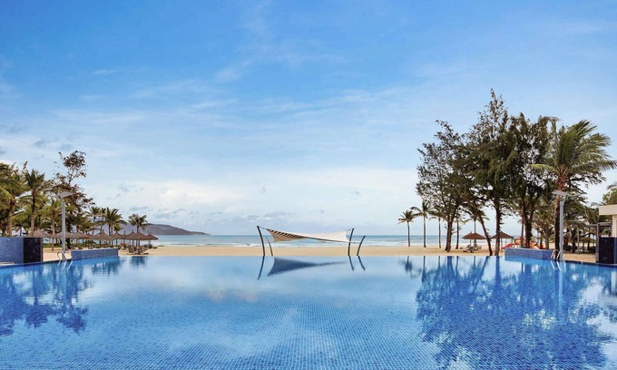Ngu Hanh Son Complejo | Pullman Danang Beach Resort