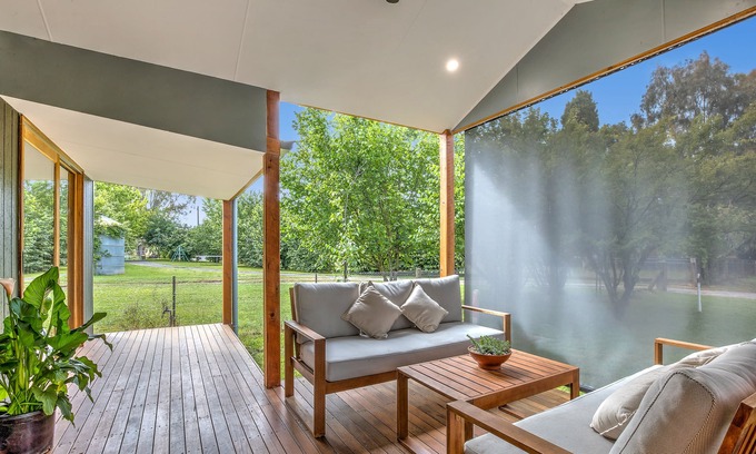 Porepunkah Cabaña | Punkah Cottage: 3 BR, 1BA Porepunkah, Sleeps 6