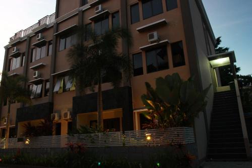 Senggigi Hotel | Puri Senggigi Hotel