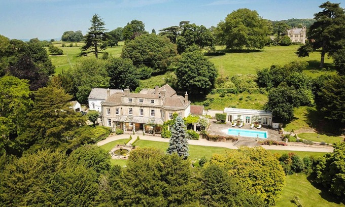 Dursley Villa | Purnell Manor - Nueve Habitaciones Villa, Capacidad 26
