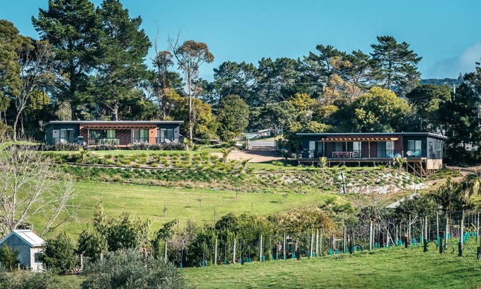 Surfdale Casa | PUTAKI BAY VILLAS | Be My Guest