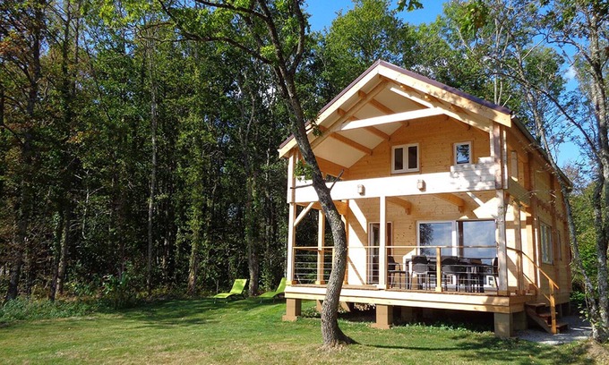 Charensat Casa | Puy Montaly, chalet "le Pariou", calma, naturaleza, estanque de pesca privado