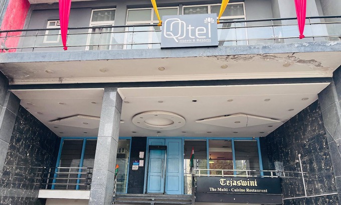 Chhatarpur Hotel | Qotel Hotel Chhatarpur - Opposite Tivoli Garden