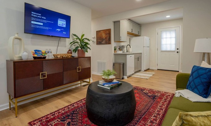 Peakland Casa | Quaint 3-BR Getaway | Free Parking + Free WiFi