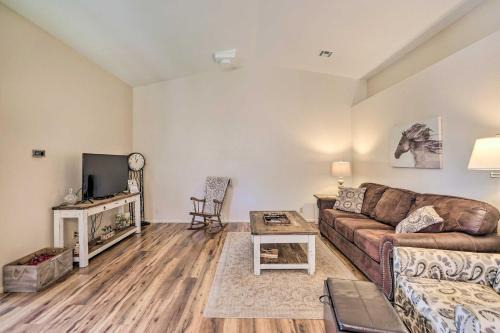 Kanab Casa | Quaint and Welcoming Kanab Home with Patio!