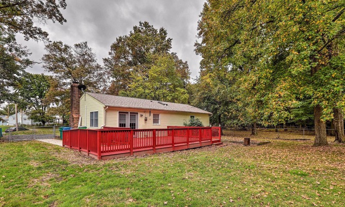 Bristol Casa | Quaint Bristol Home - Walk to Dining & Wharf!