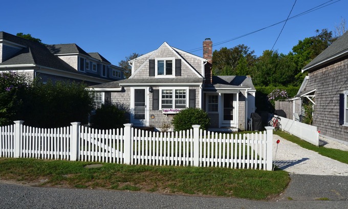 Chatham Casa | Pintoresco y acogedor centro de Chatham Home, Walk to Town y Playas