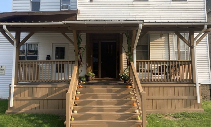 Little Falls Apartamento | Quaint Little Falls Apartment- Walk Everywhere in Town and Enjoy a Relaxing Stay