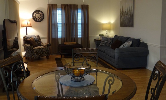 The Villages Casa | Retiro pintoresco en el pueblo de Silver Lake con carrito de golf de gas