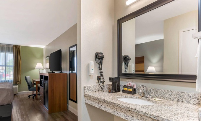 Loganville Hotel | Quality Inn Loganville US Highway 78