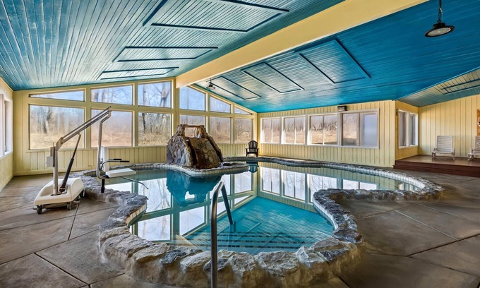 Seville Hotel | Quality Inn & Suites