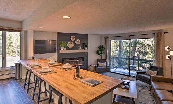 Peak 8 Apartamento | quarter Mi to Peak 8 Ski Lift Modern Breck Condo!