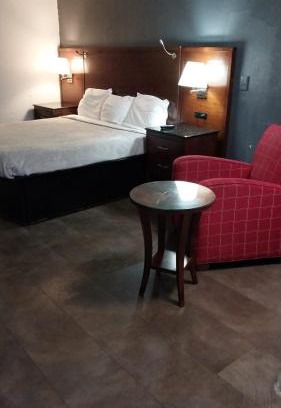 Jackson Apartamento | Queen Bed Hotel Suite 217