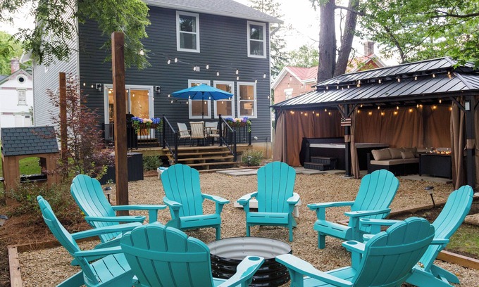 Roselawn Finance Casa | Queen City Family House - 5BR/Backyard/Home Theater/Kid Friendly