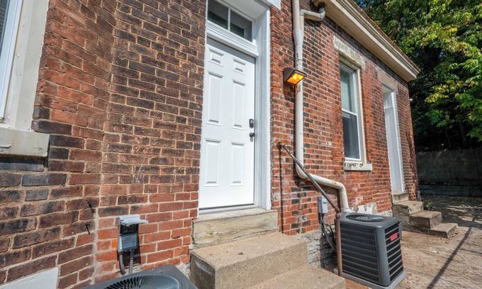 Mount Auburn Casa | Queen City Suites For 7
