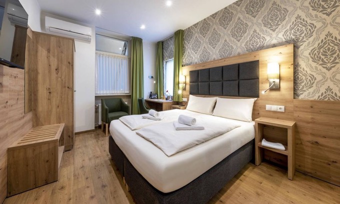 Rhens Casa | Queen-size double room HH-Flexible-Rate B&B - AKZENT Hotel Roter Ochse