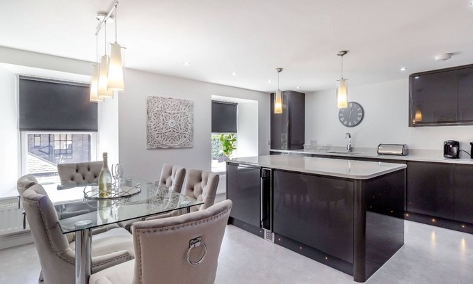 Eastgate Cabaña | Queen Victoria Suite