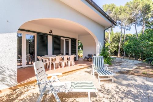 Quercianella Apartamento | Quercianella Lovely Villa near the Sea W/Parking!