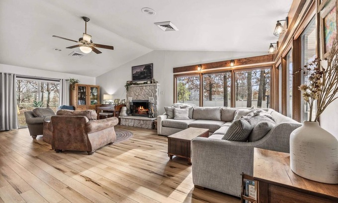 Park Ridge Casa | Quiet 3 bedroom family friendly bungalow in peaceful Stevens Point