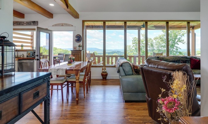 Graysville Casa | Quiet Chattanooga Home w/ Deck + Mountain Views!