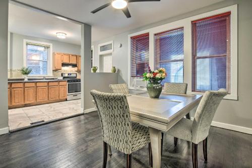 South Austin Casa | Quiet Chicago Townhome Walk to Subway Stations