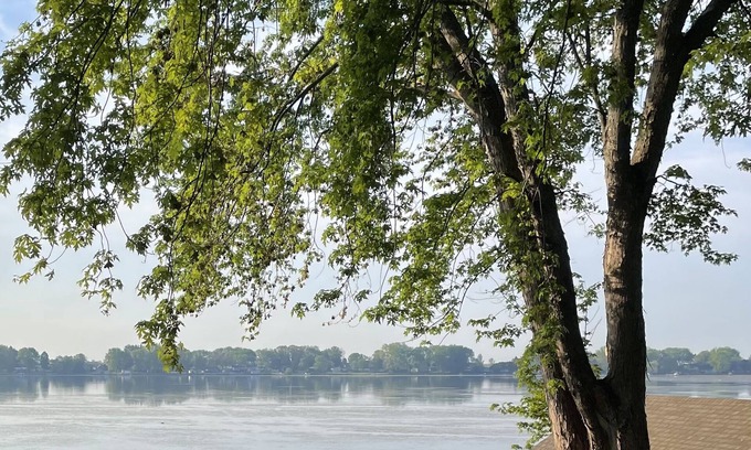 Dodge Cabaña | Quiet Cottage on Beaver Dam Lake