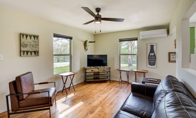 Hico Casa | Quiet Hico Home - Walk to Downtown!